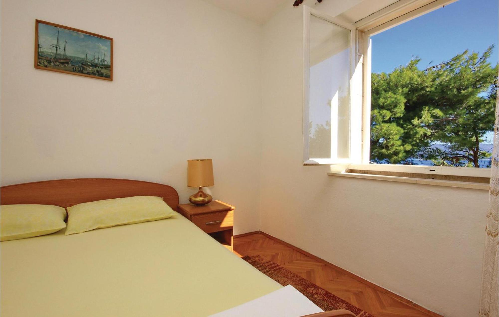Amazing Apartment In Lumbarda With Kitchen 外观 照片